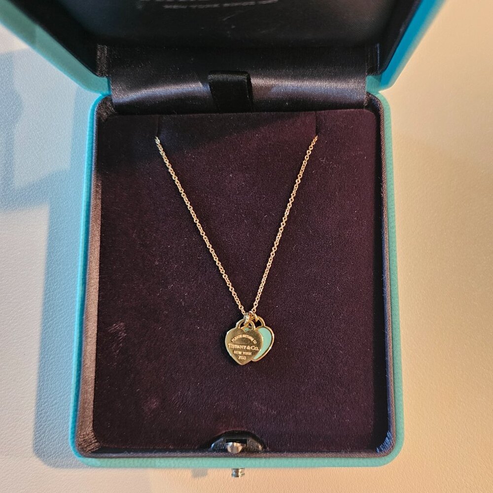 Tiffany 18k gold mini double heart pendant necklace - Picture 2 of 4